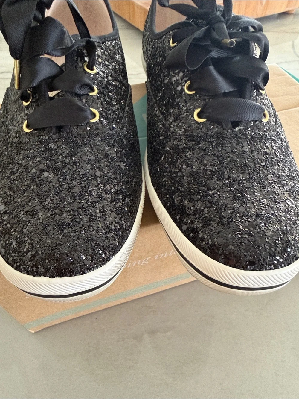 Meds‎ x Kate spade Black Glitter Ribbon Lace-Up Women’s Sneakers size 10